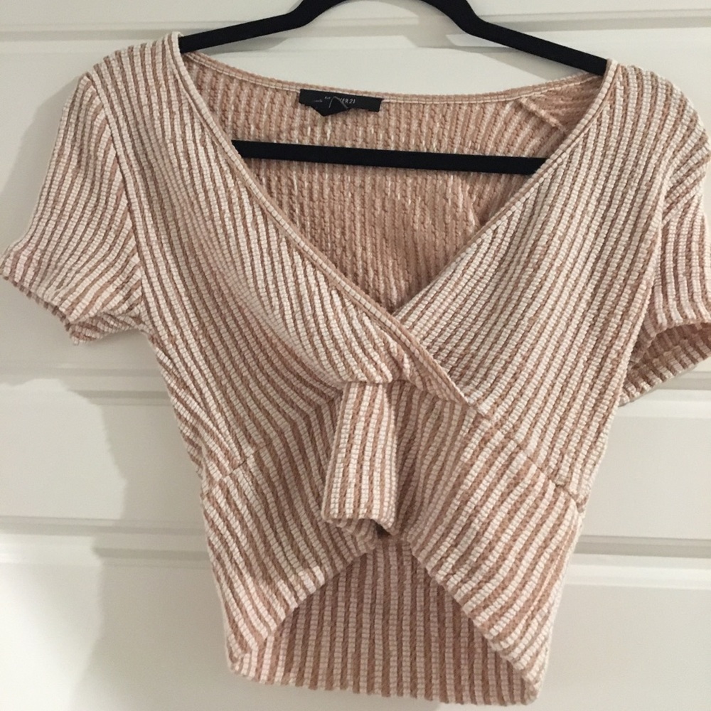 Stretchy striped crop top